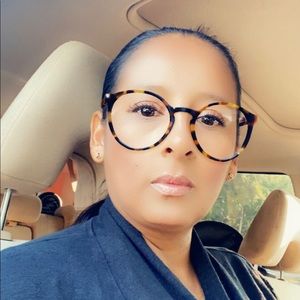 Meet your Posher, Sonia